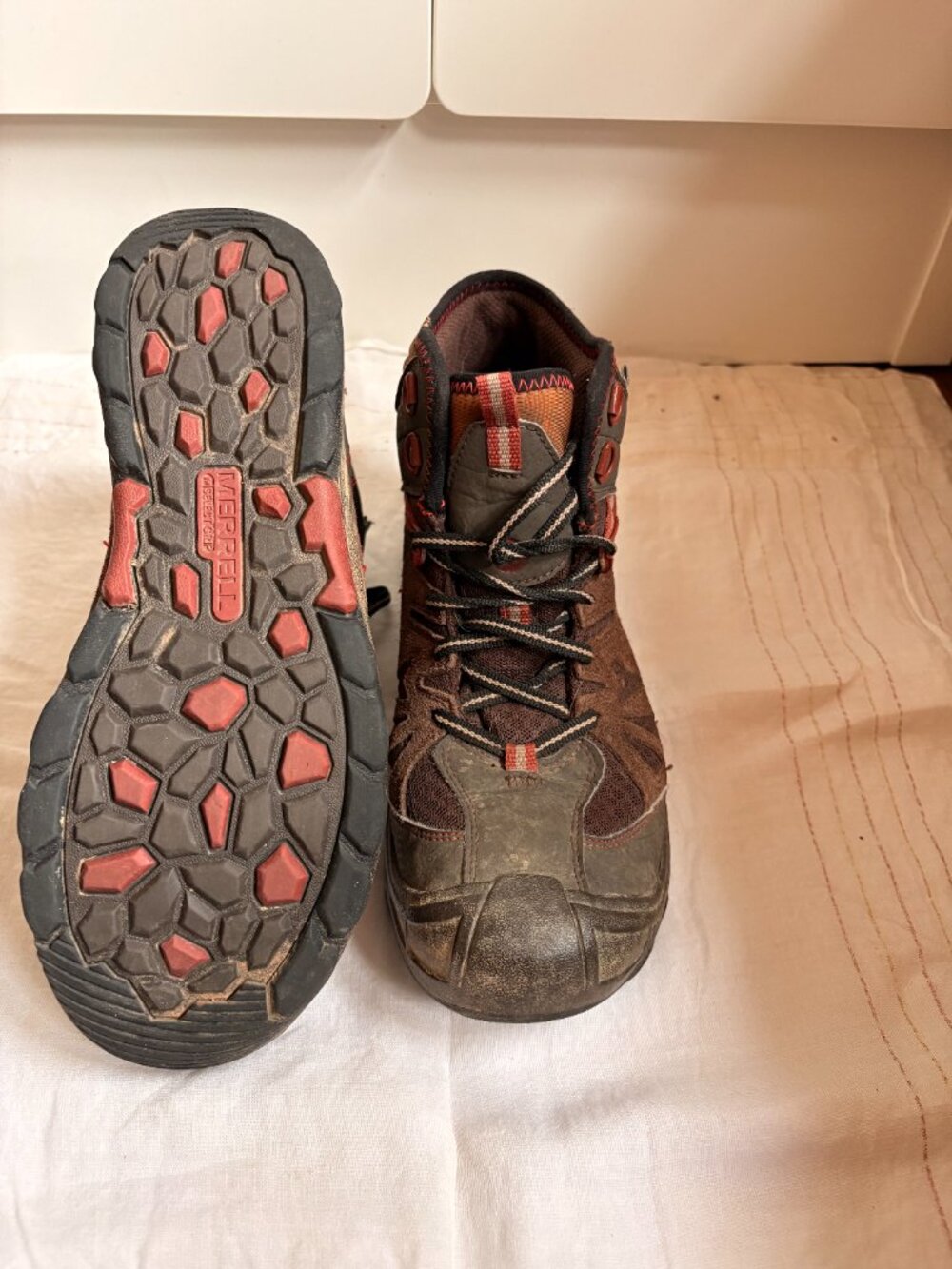 Merrell Water Proof Hiking Boots Women size 8